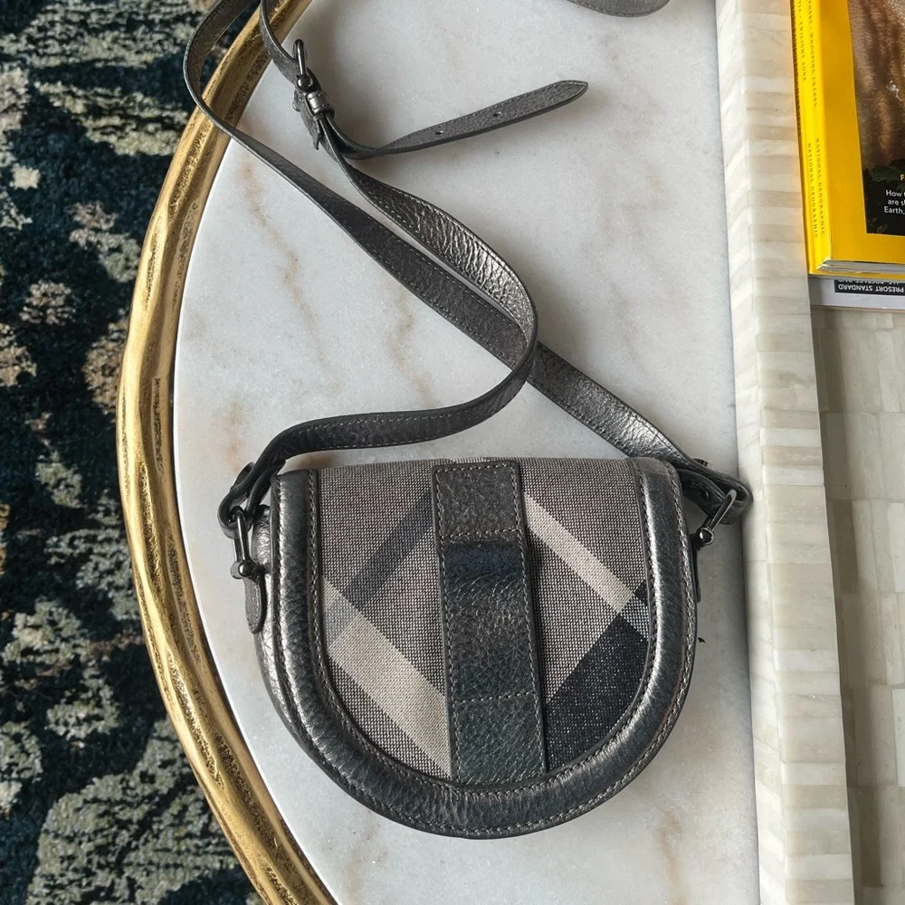 Vintage Burberry Mini Bag - Picture 2 of 3